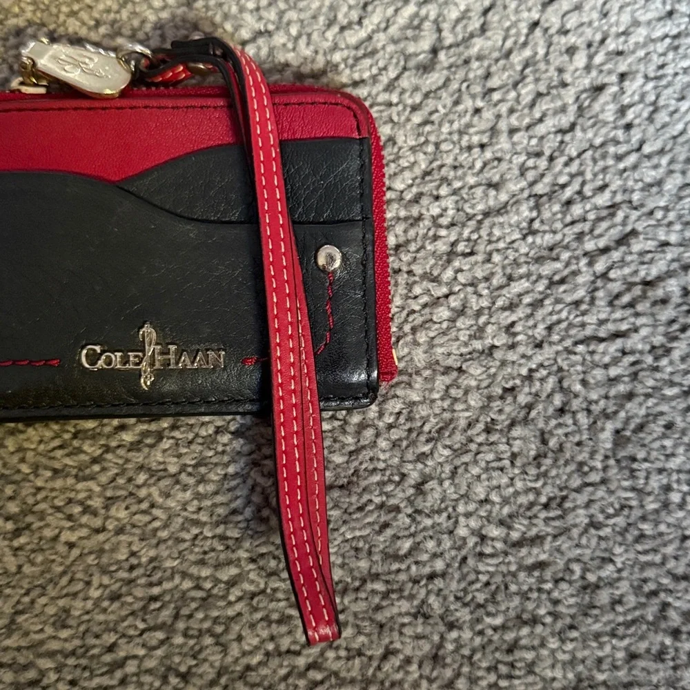Cole Haan Black/Red Wristlet Card Keeper Zip Wallet. Silver Hardware. 4”x3”x.5” - Picture 5 of 11